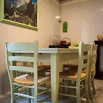 Spacious In - 100 Sqm - Parking Included