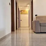 Spacious In - 100 Sqm - Parking Included Apartment Amalfi