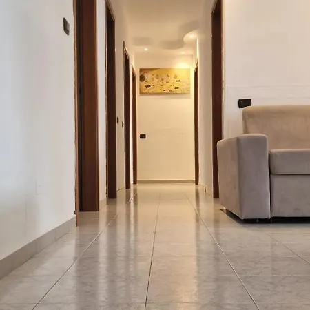 Spacious In - 100 Sqm - Parking Included Apartment Amalfi