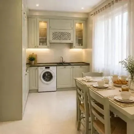 Spacious In - 100 Sqm - Parking Included Daire *