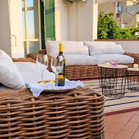 Lejlighed Spacious In - 100 Sqm - Parking Included