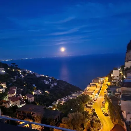 Lejlighed Spacious In - 100 Sqm - Parking Included Amalfi
