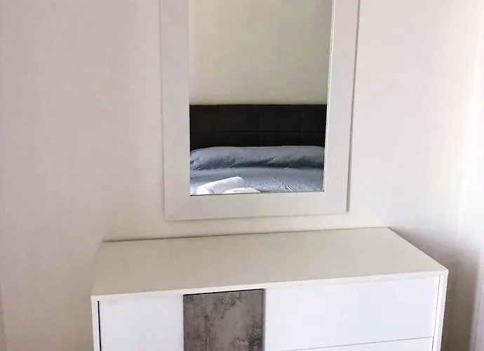 Spacious In - 100 Sqm - Parking Included Amalfi