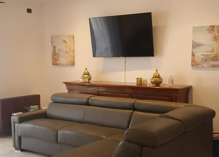 Spacious In - 100 Sqm - Parking Included Amalfi