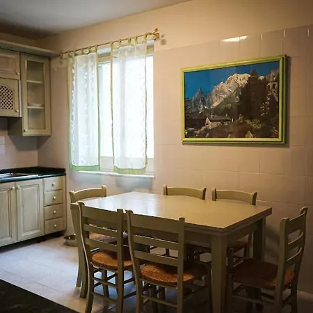 Spacious In - 100 Sqm - Parking Included *